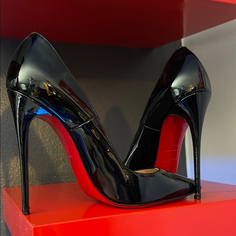 Christian louboutin so Kate